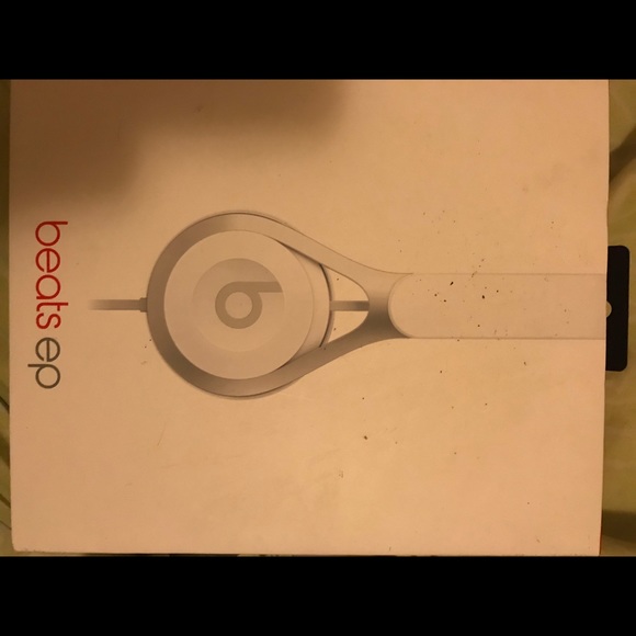 Beats by Dre - Picture 4 of 8